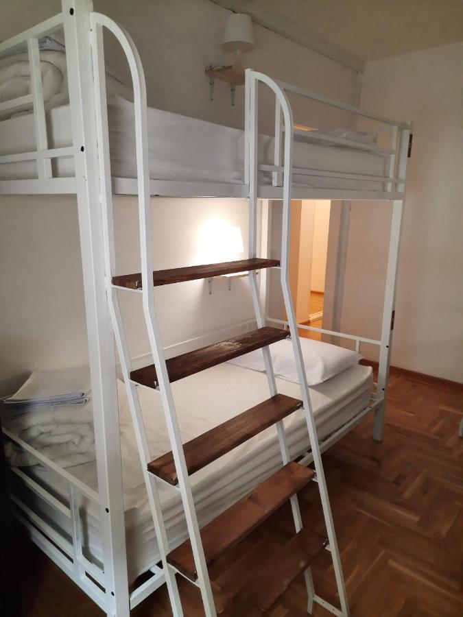 New Generation Hostel Belgrade Center Excellent Location The Right Alternative To Luxury Hotels A Few Steps From The Famous Ulica Kneza Mihaila Surrounded By Restaurants Clubs And Offers Opportunities For Shopping Free Wi-Fi Kitchen Garden Exterior photo